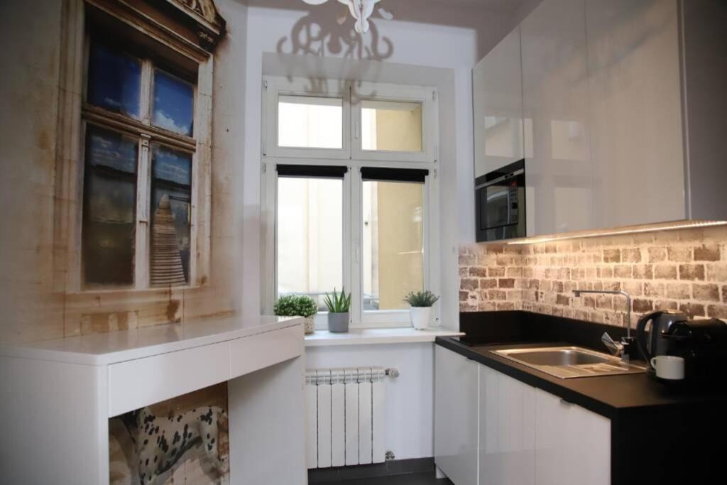 Strzalowa Apartment - City Center بوزنان المظهر الخارجي الصورة