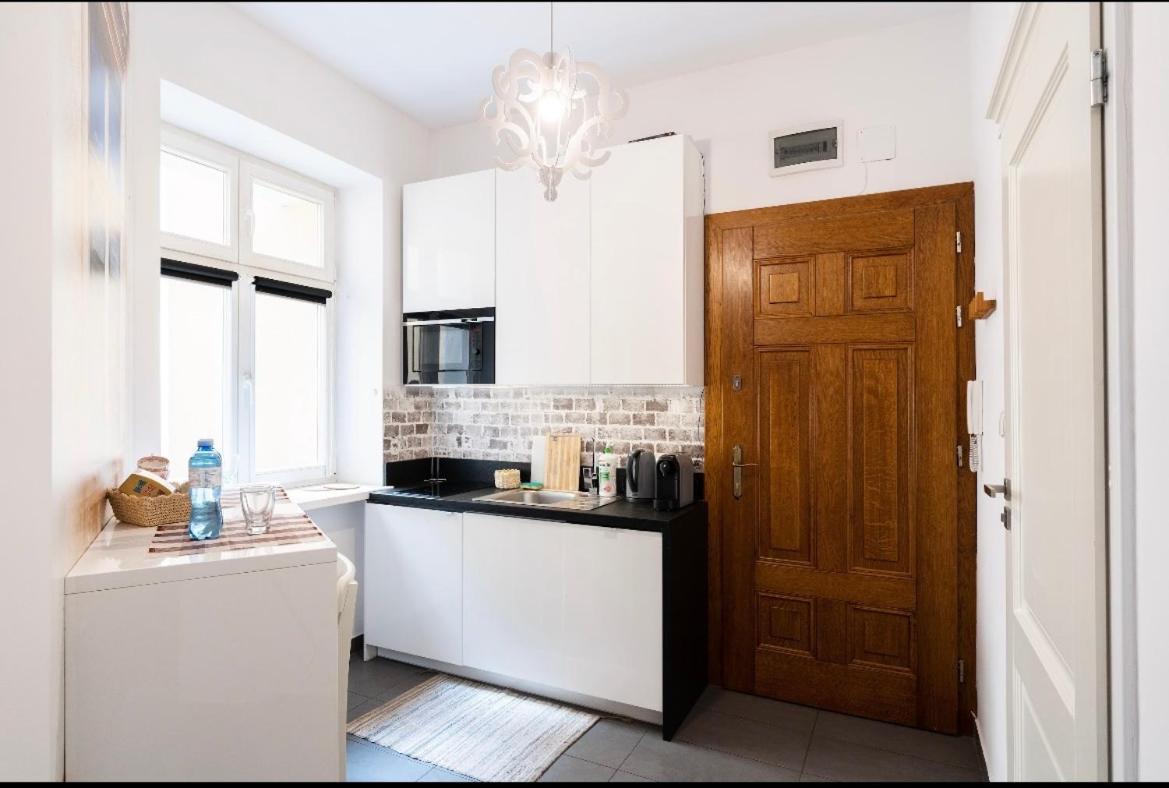 Strzalowa Apartment - City Center بوزنان المظهر الخارجي الصورة